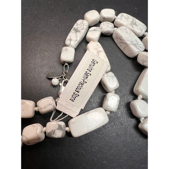 NEW Anthology howlite 36 inch knotted necklace with sterling silver clasp - Picture 4 of 11